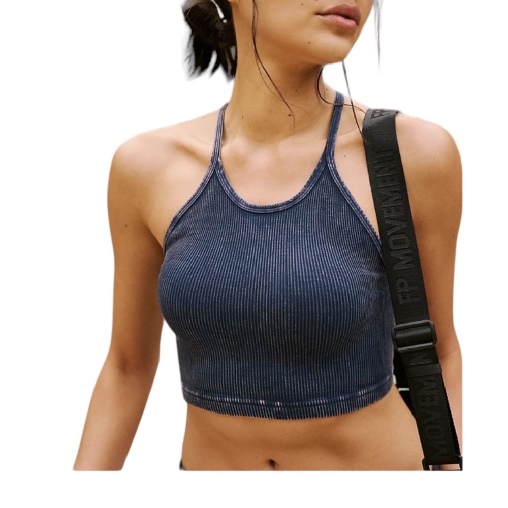 NWOT Free People Happiness Runs crop tank!
Size: XS/S 
Color: Deepest Navy